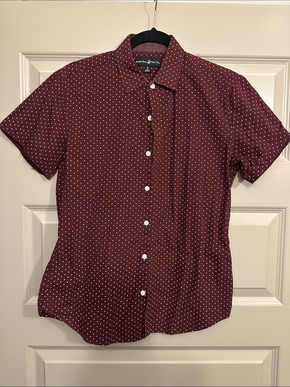 Men's Short-Sleeve Button-Up Shirt in Burgundy with Dot Print